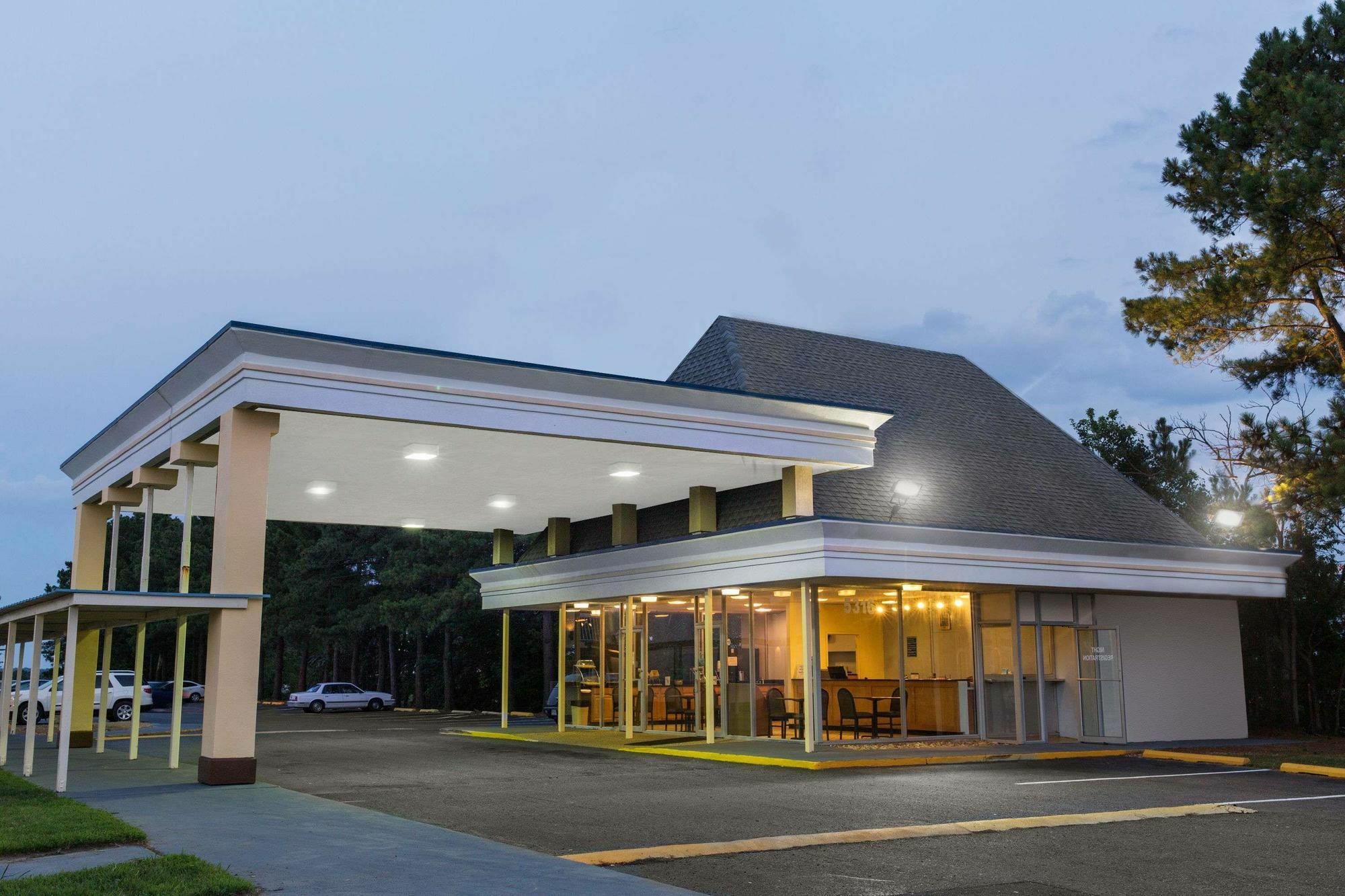 Garden Inn Fredricksburg South Fredericksburg Extérieur photo
